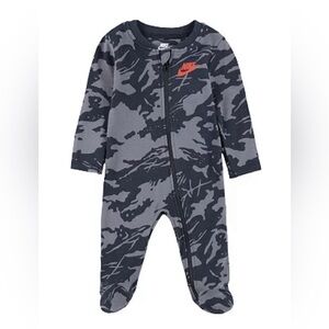 NIKE Baby Boy Bodysuit- Sportswear Camo Sleep & Play!